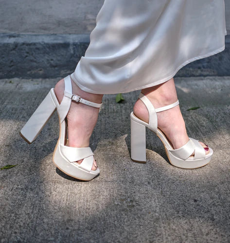 How to Choose Your Perfect Bridal Shoes! Read This